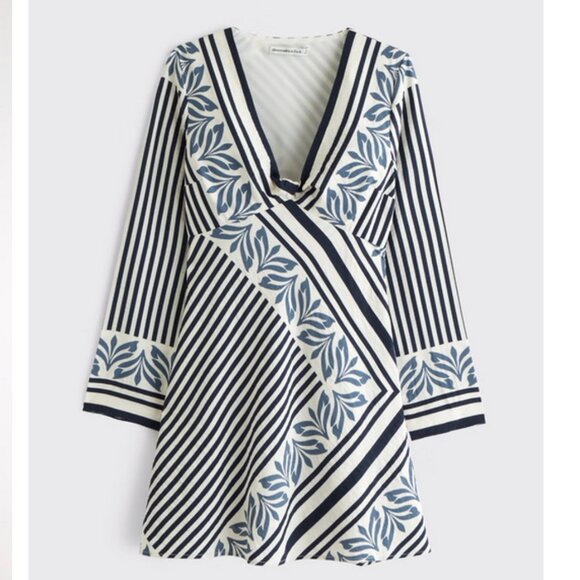 Abercrombie & Fitch Womens NWT Long Sleeve Twist Mini Dress Size S PETITE - Picture 4 of 5